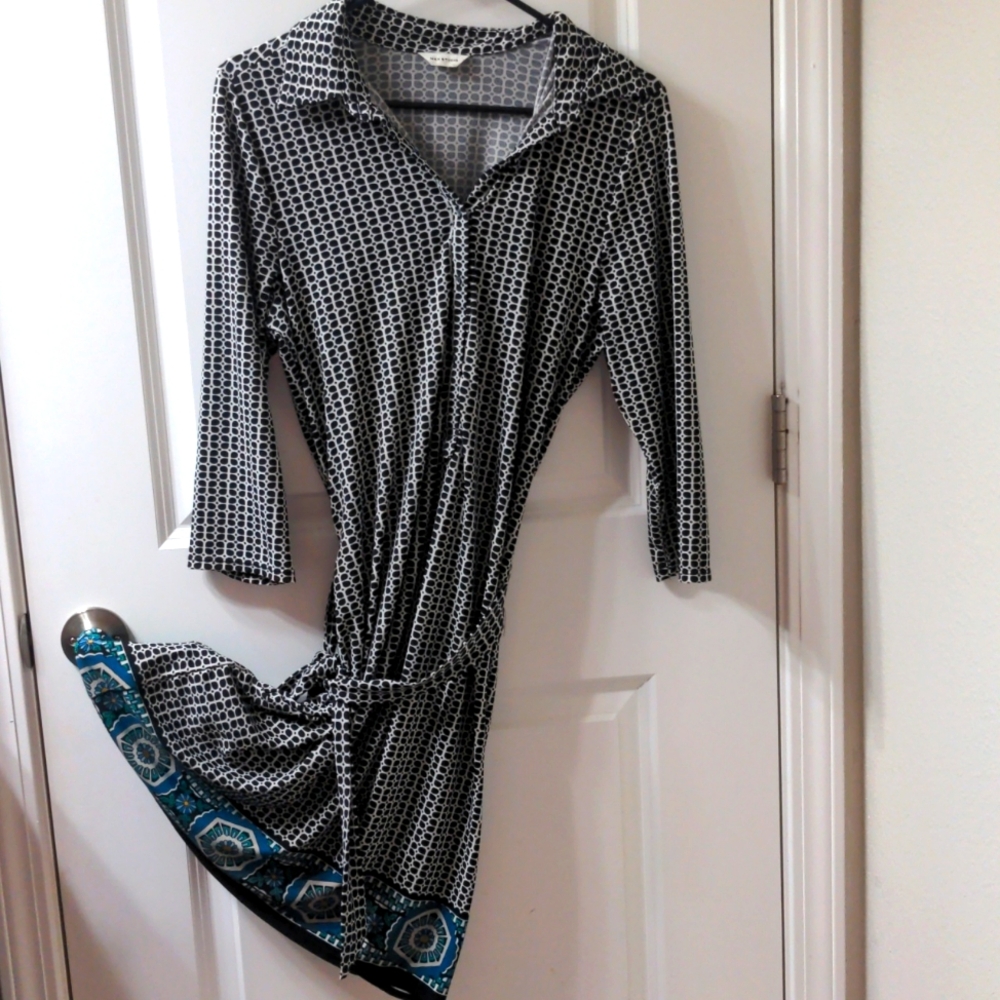 Max Studio Semi-Formal Women's Dress Small Black & White Pattern 3/4 Sleeves